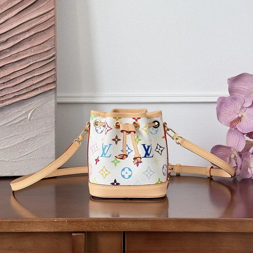 Louis Vuitton Bag — W2CFinds curated find