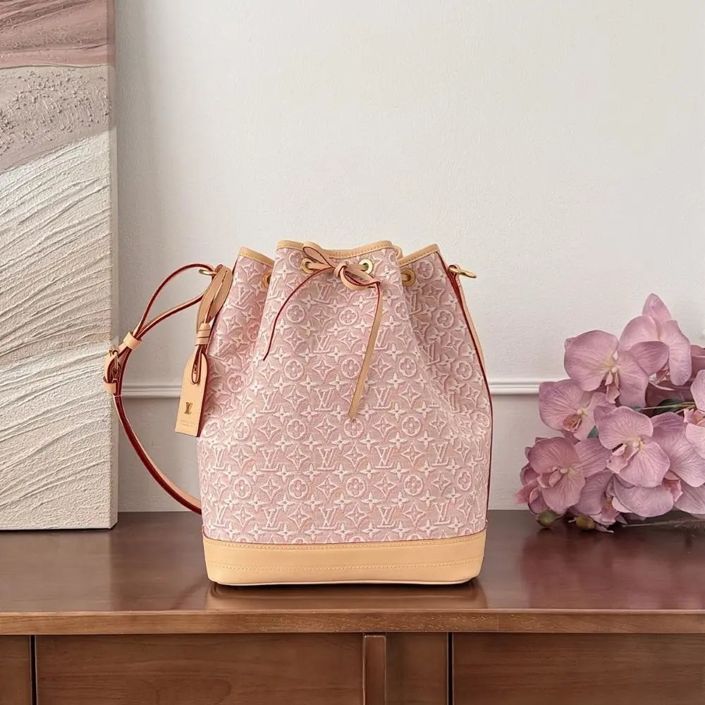 Louis Vuitton bag — W2CFinds curated find