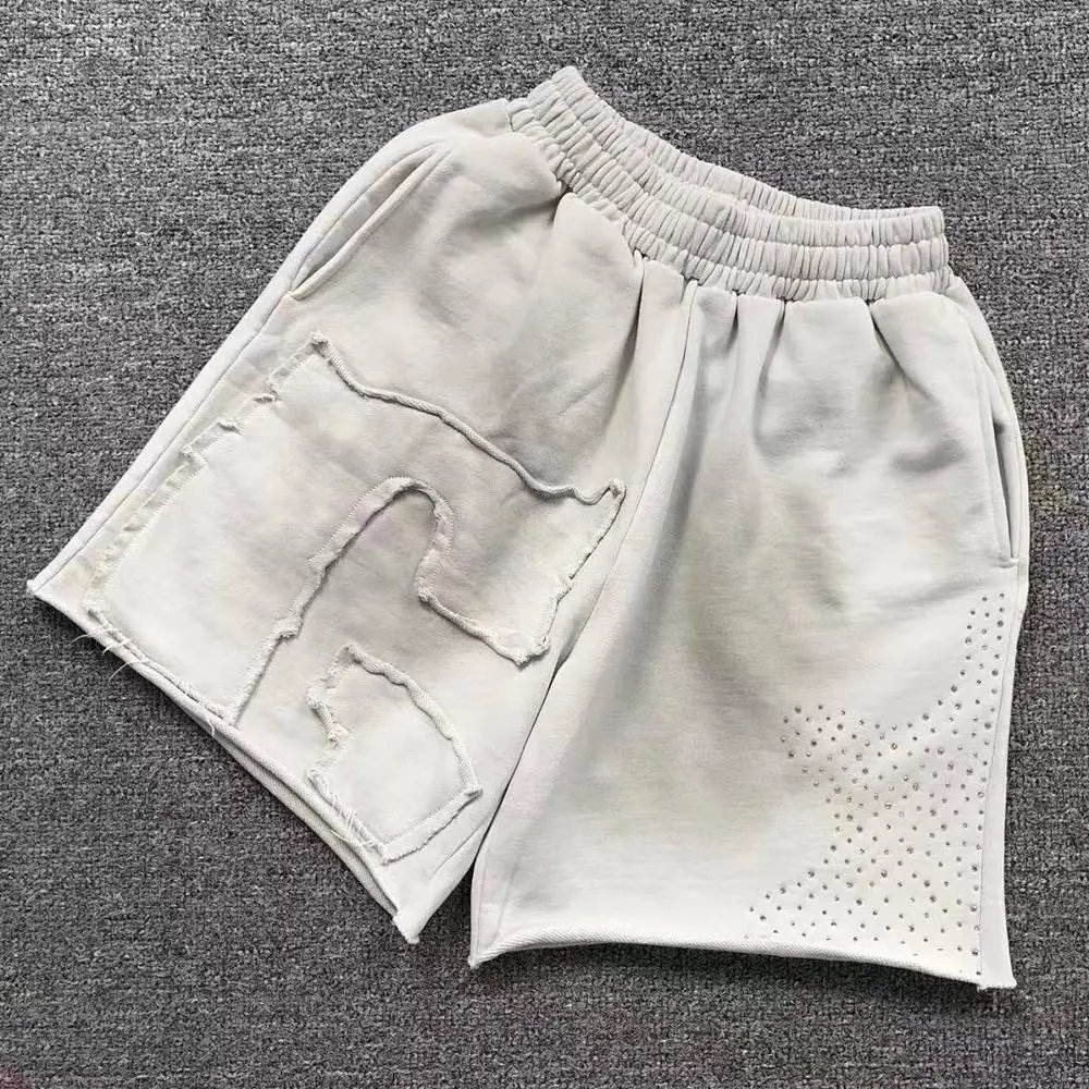 FASHION SHORTS — W2CFinds curated find