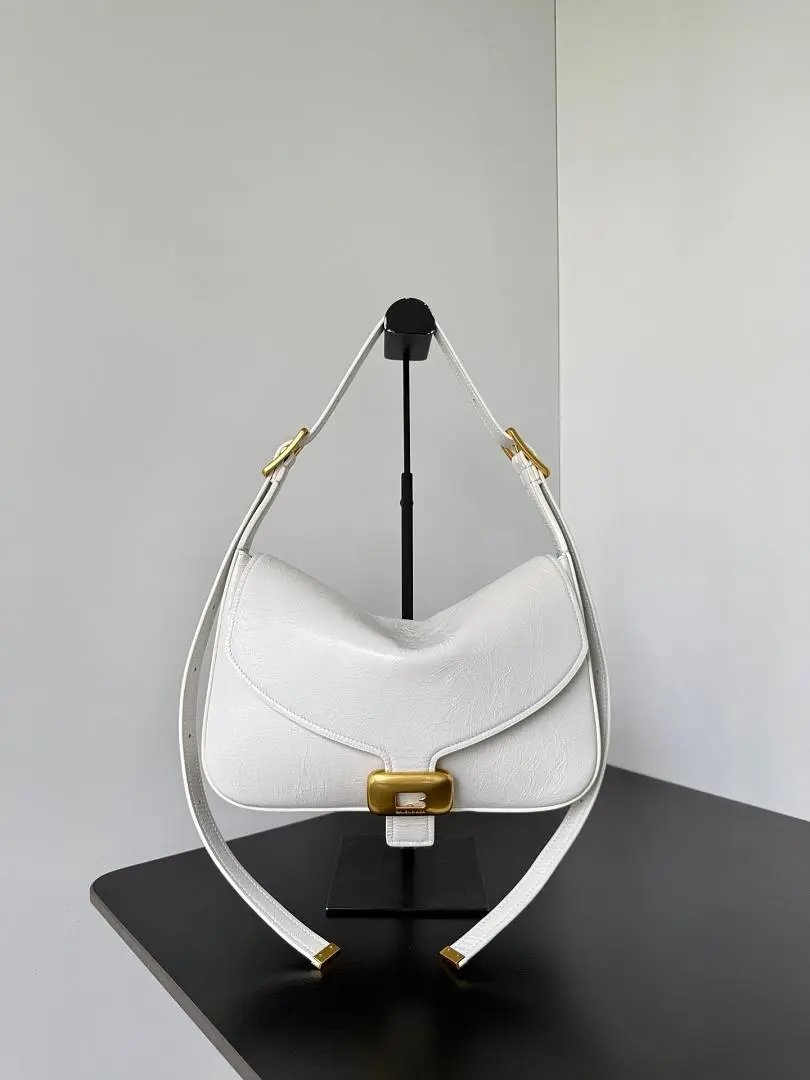 Balenciaga Bag — W2CFinds curated find