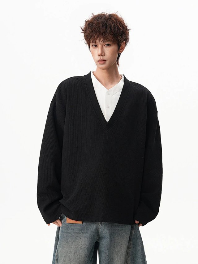 Layered V Neck Sweatshirt: seller detail photo 5