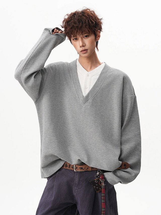Layered V Neck Sweatshirt: seller detail photo 13