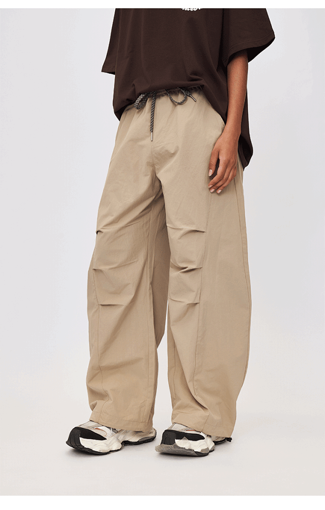 Pleated Straight Pants: seller detail photo 13