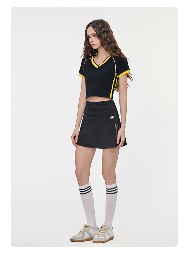 Women's Color Block Crop Tee: seller detail photo 9