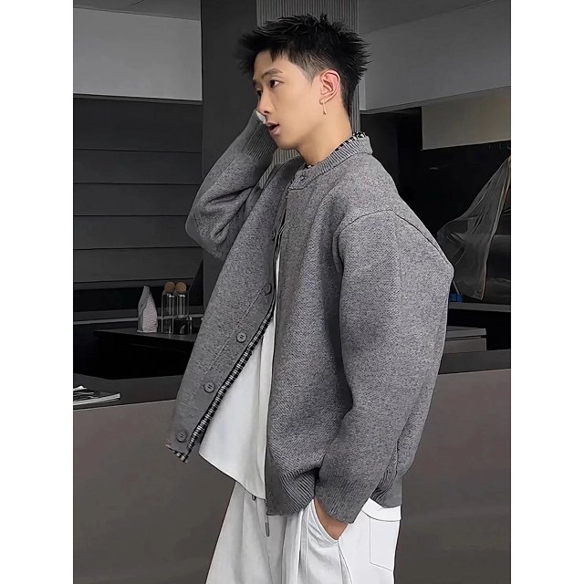 Layered Knit Cardigan: seller detail photo 4