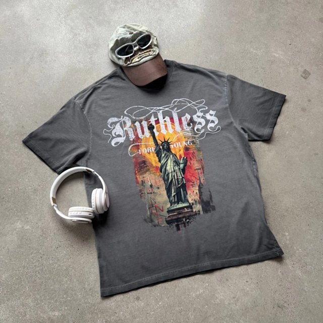 Heavyweight Washed Graphic Tee: seller detail photo 3