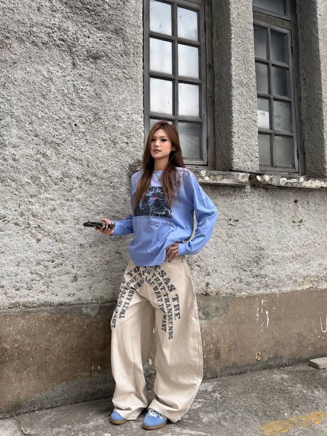 Letter Print Baggy Jeans: seller detail photo 4