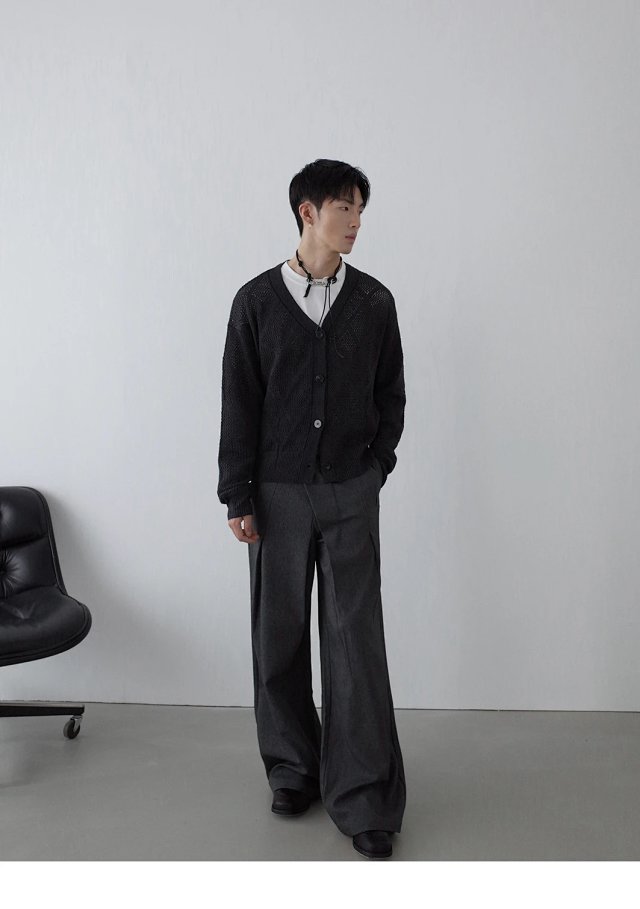 Pleated Wide Leg Trousers: seller detail photo 2