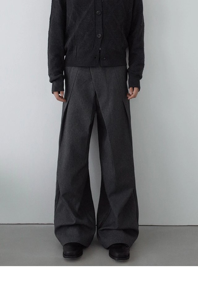 Pleated Wide Leg Trousers: seller detail photo 3