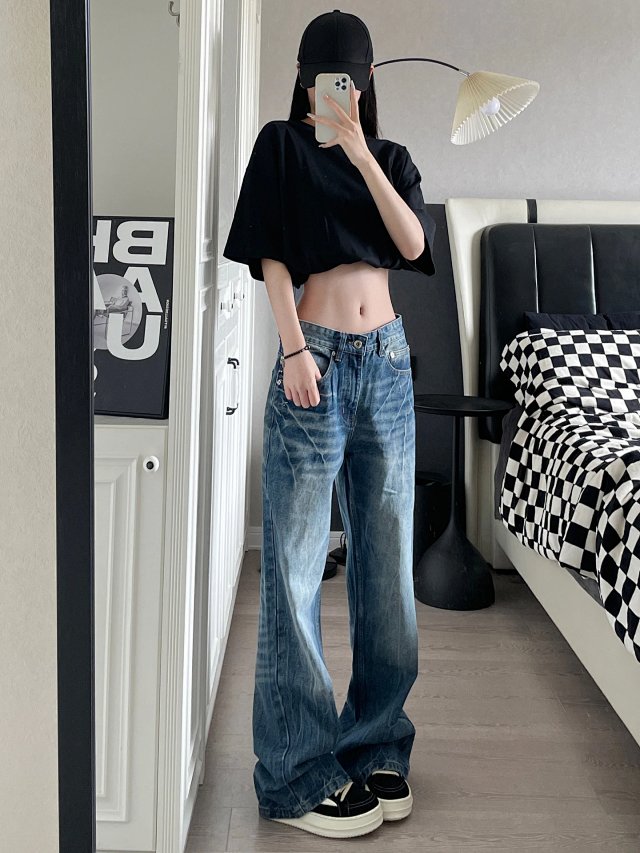 Lightning Wash Wide Leg Jeans: seller detail photo 8