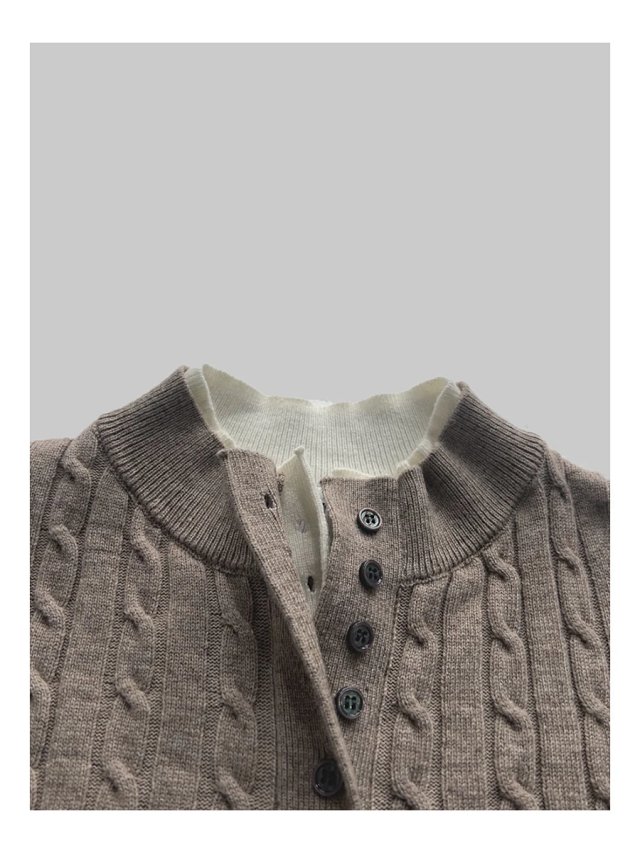 Layered Cable Knit Sweater: seller detail photo 2