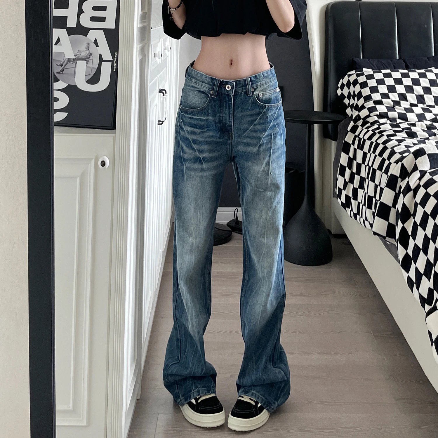 Lightning Wash Wide Leg Jeans | 1 colorways