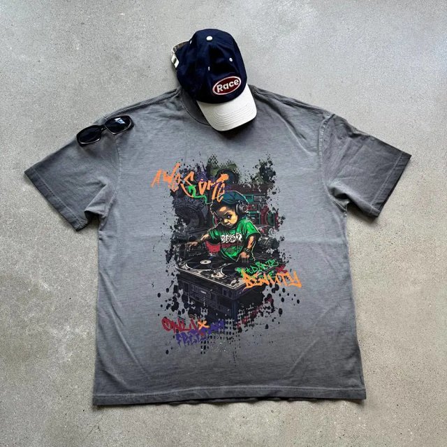 Washed Cartoon Graphic Tee: seller detail photo 4