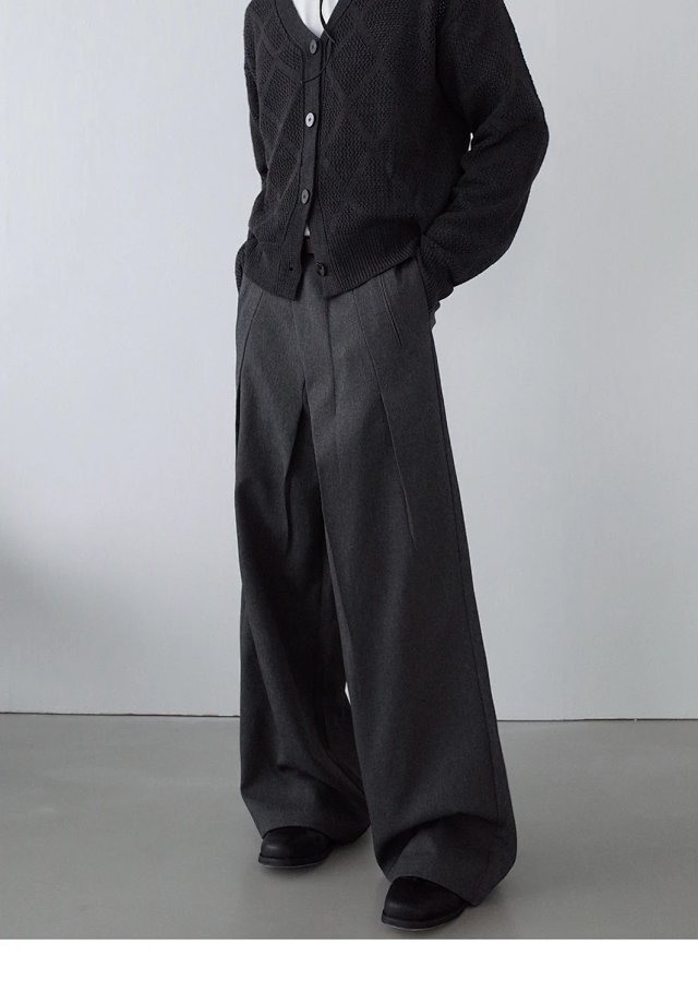 Pleated Wide Leg Trousers: seller detail photo 5