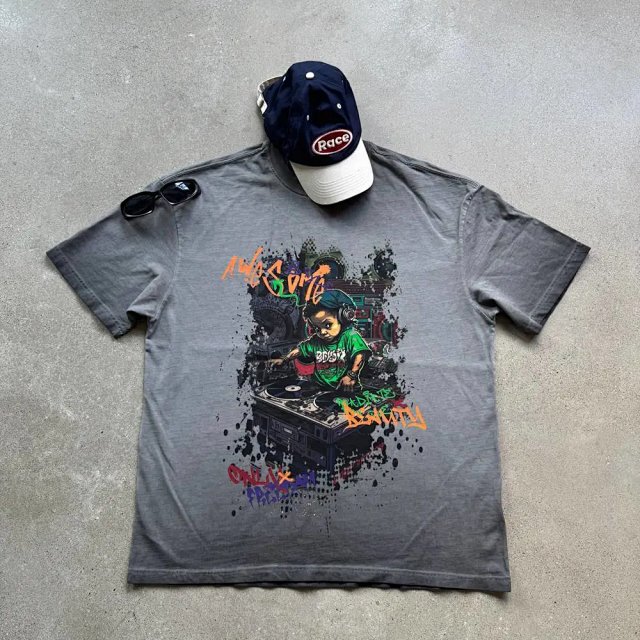 Washed Cartoon Graphic Tee: seller detail photo 3