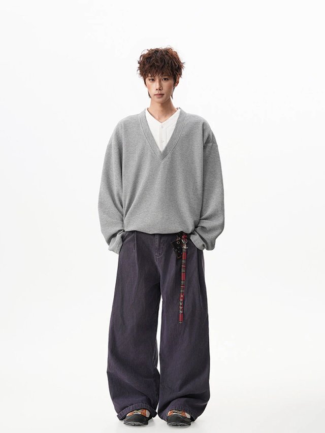 Layered V Neck Sweatshirt: seller detail photo 10