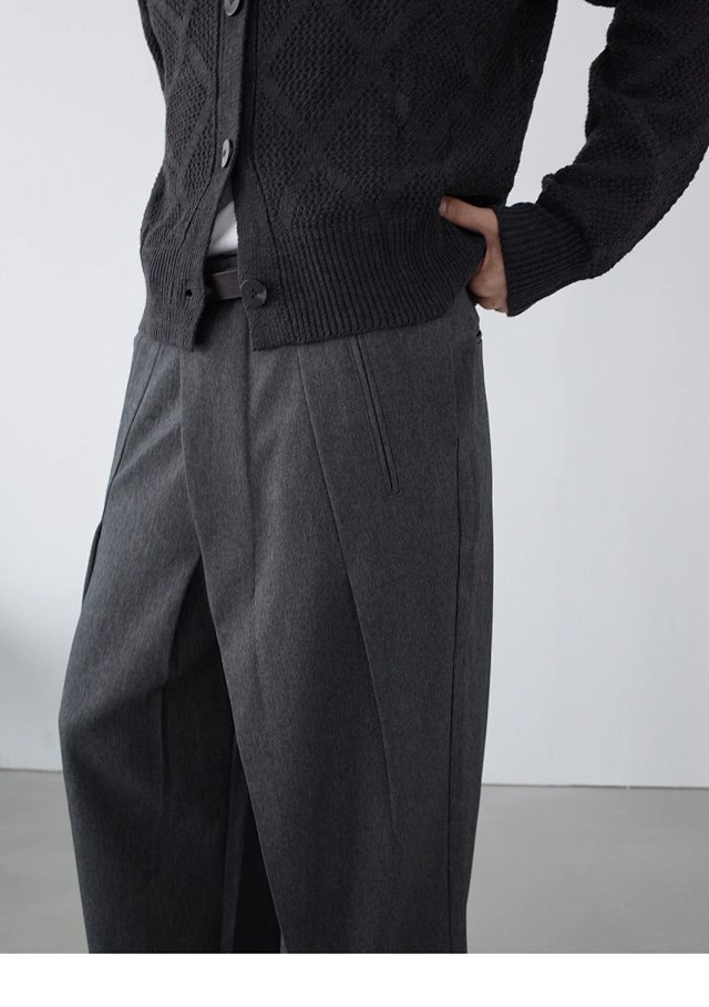 Pleated Wide Leg Trousers: seller detail photo 7