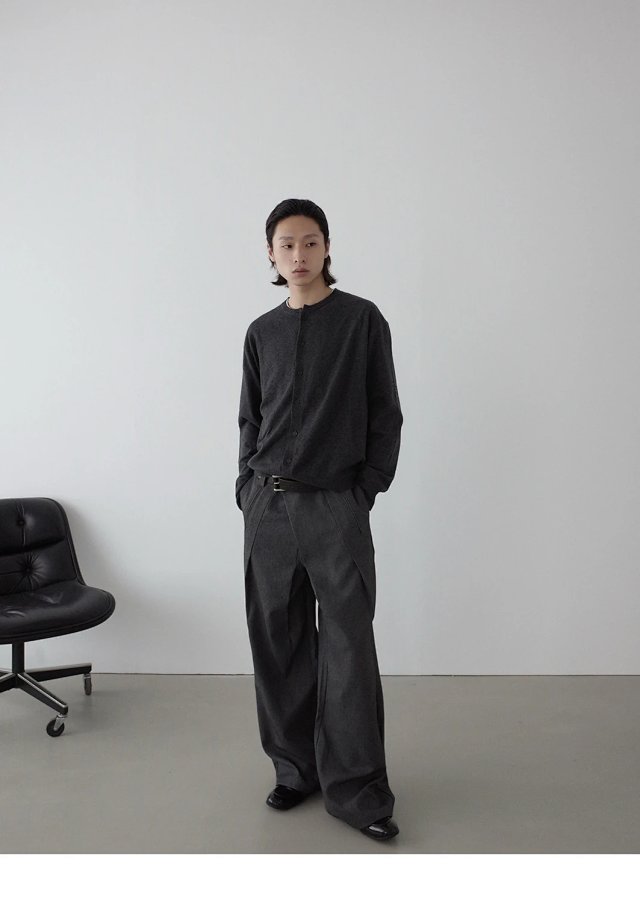 Pleated Wide Leg Trousers: seller detail photo 8