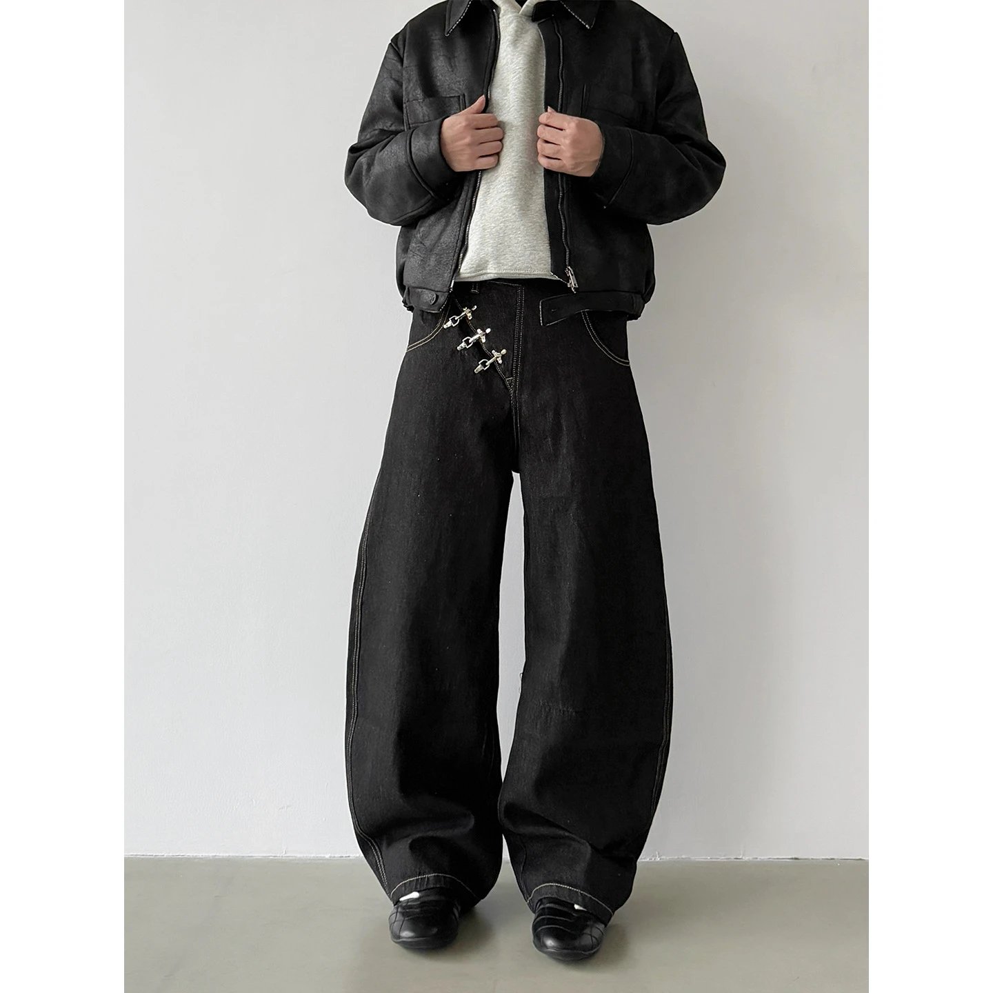Clean Fit Baggy Jeans | 1 colorways