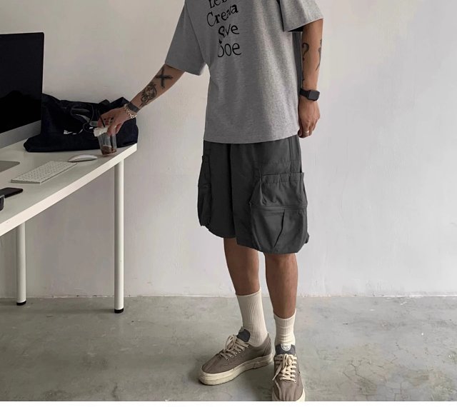 Retro Cargo Shorts: seller detail photo 3