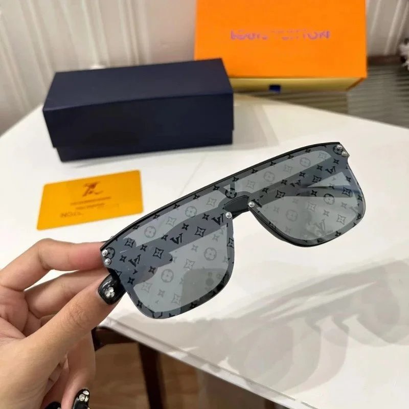 LFashion sunglasses complimentary box with order 1