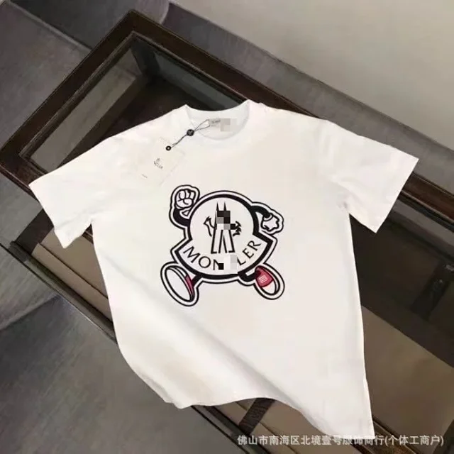 Moncler T-Shirts Logo-Print Crewneck T-Shirt product detail image 36