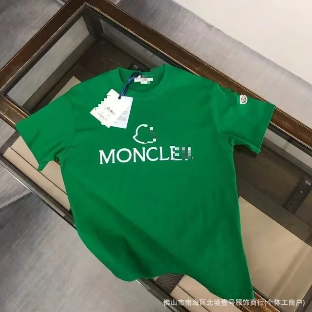Moncler T-Shirts Logo-Print Crewneck T-Shirt product detail image 15