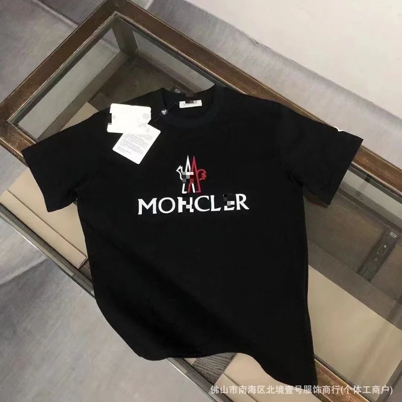 Moncler T-Shirts Logo-Print Crewneck T-Shirt — Black middle fire color
