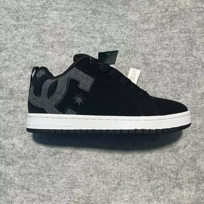 Electric embroidery black