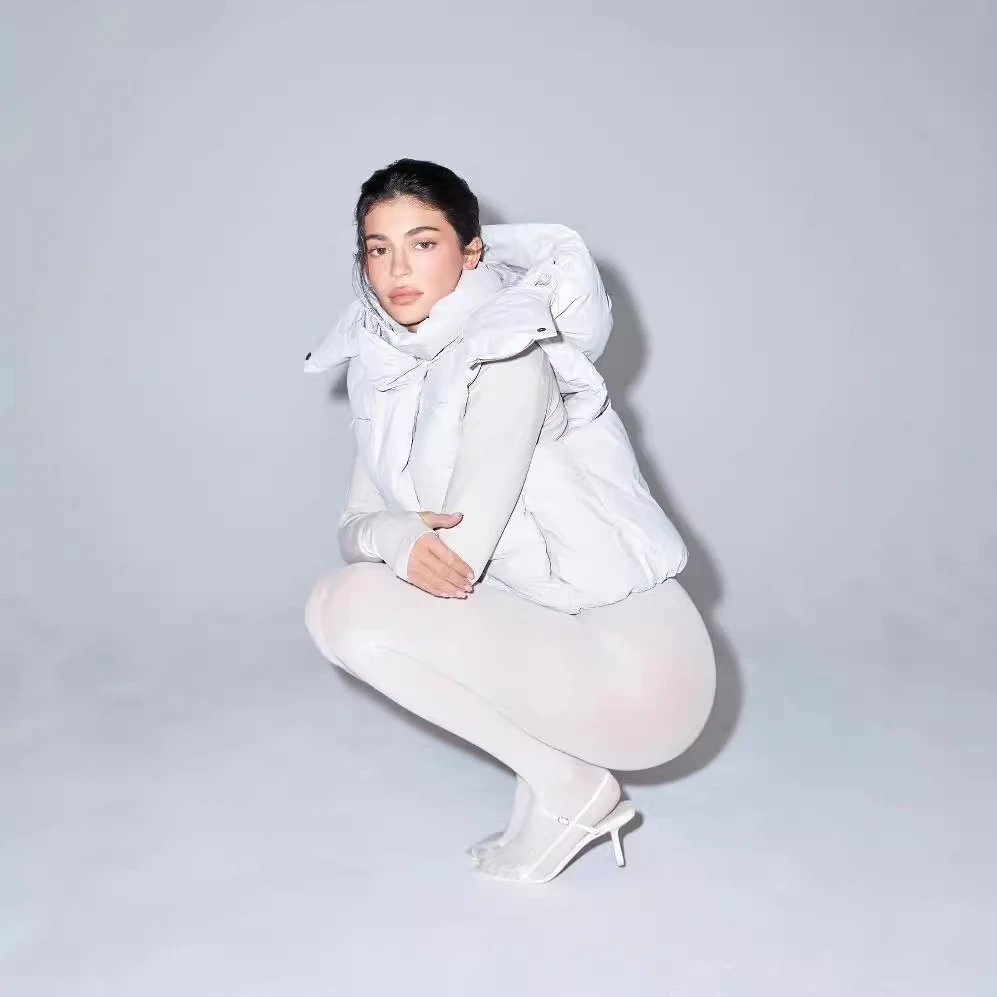 女性