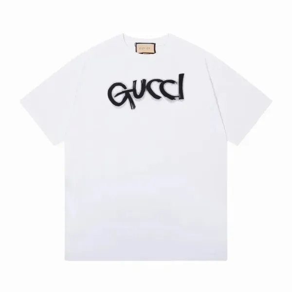Gucci Graffiti Logo White T-Shirt - 1