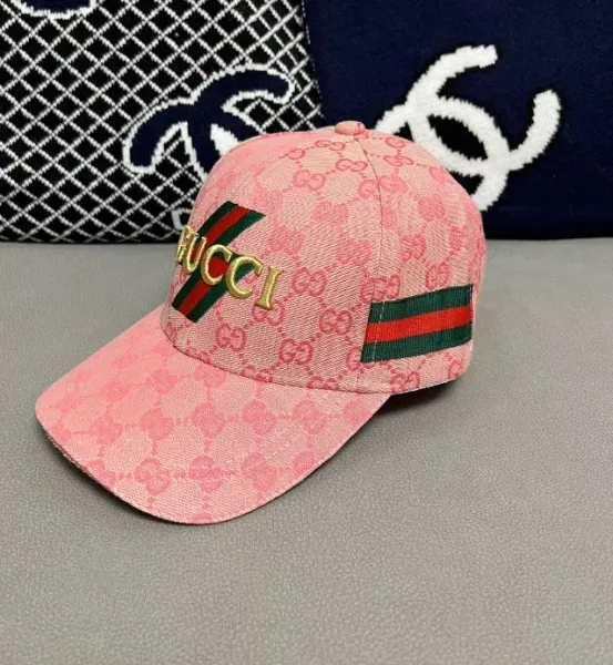 Gucci GG Supreme Pink Baseball Cap - 1