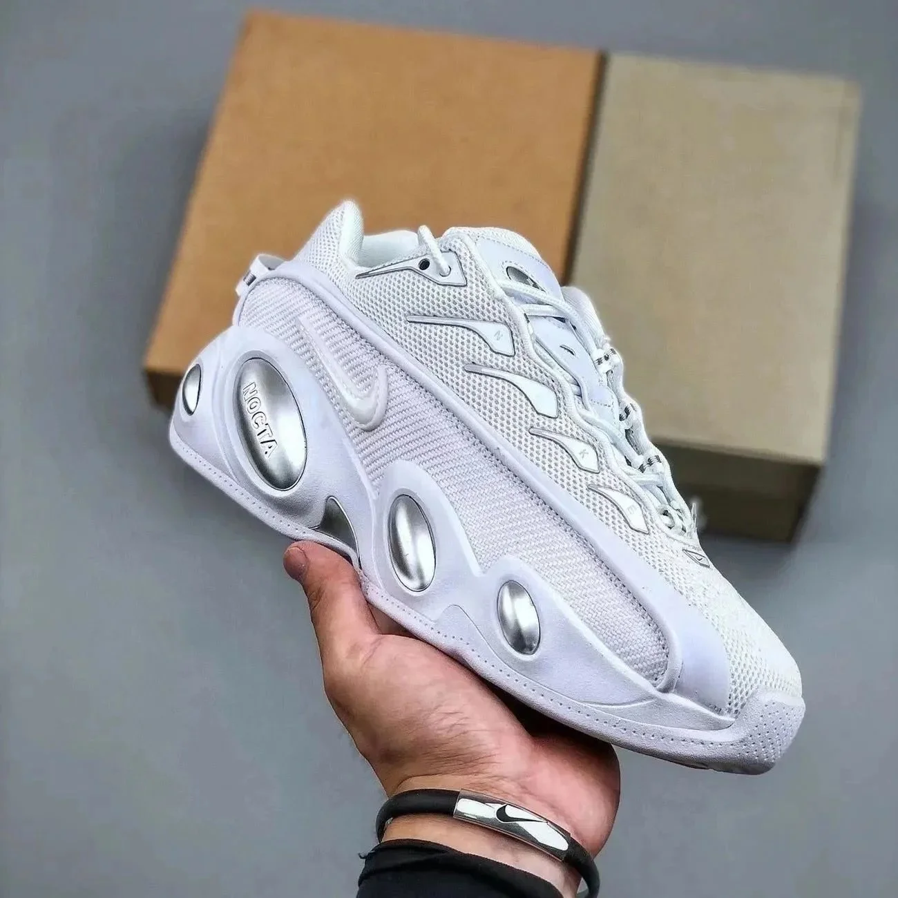 Nike Air Moorta Whit