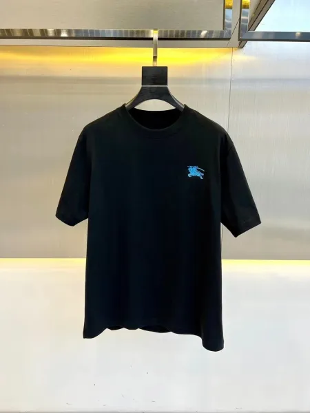 Burberry Equestrian Knight Logo Black T-Shirt - 1
