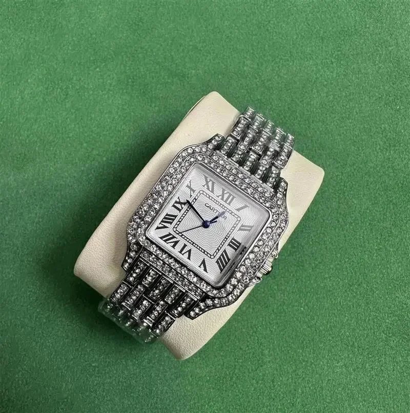 06-Cartier