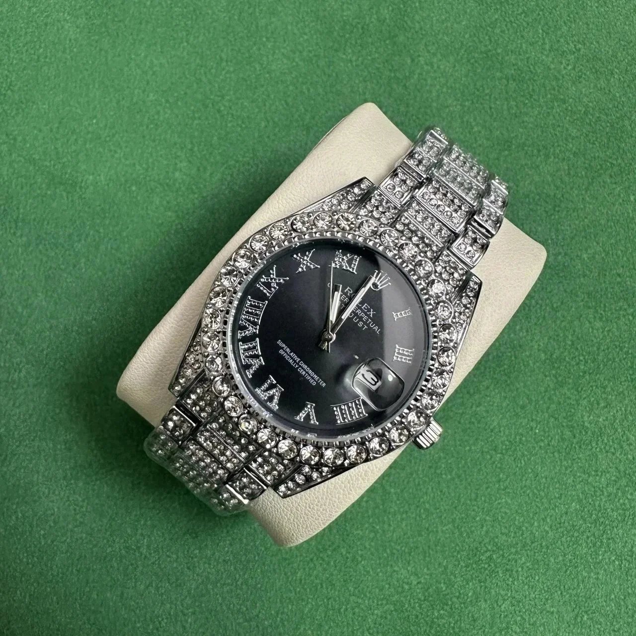 08-Cartier
