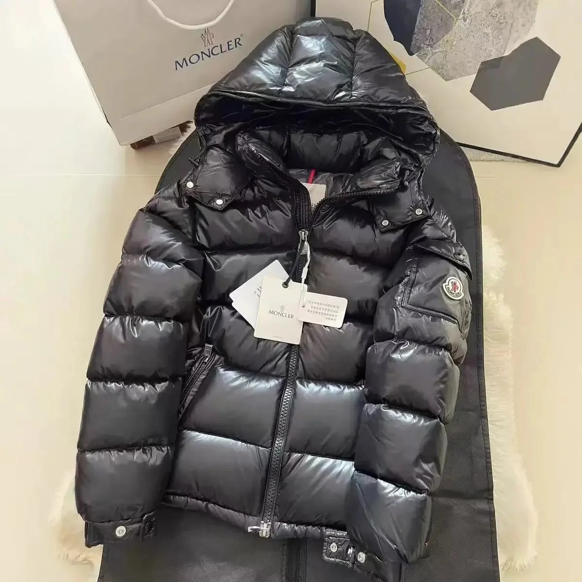 06-Black