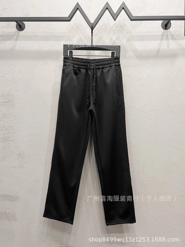 Gucci Pants: seller detail photo 9