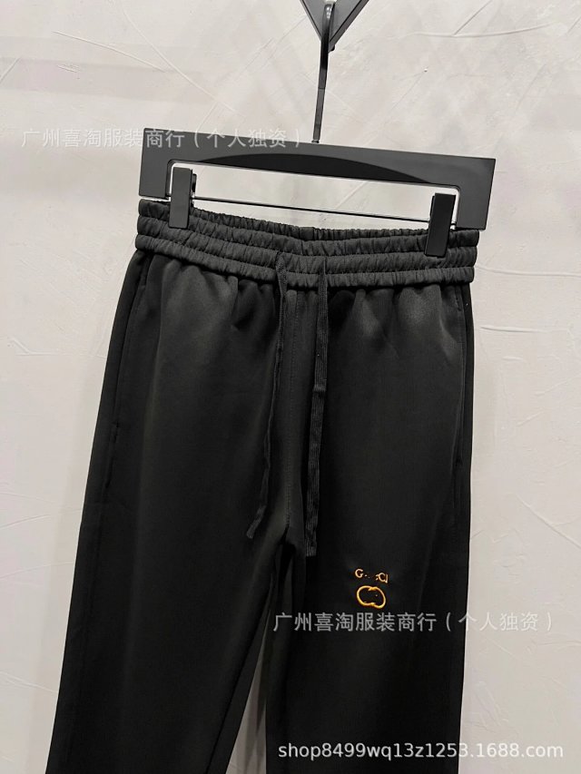 Gucci Pants: seller detail photo 7
