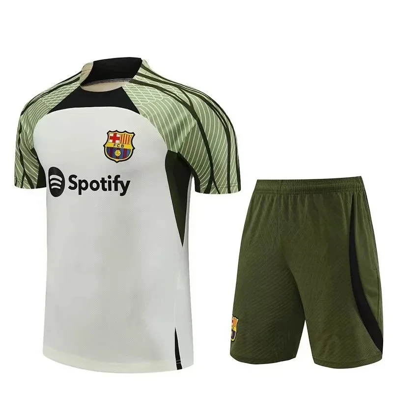 Short sleeved suit 5