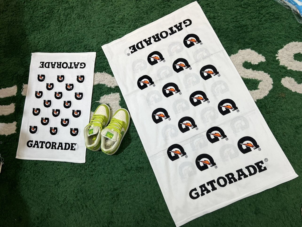 Gatorade 110*63 + Gatorade 64*42