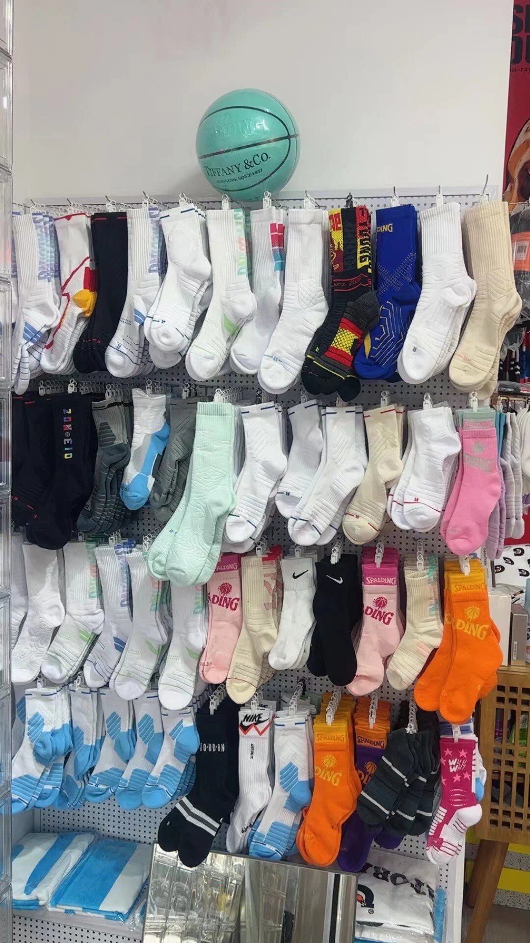 American Elite Basketball Socks 2 Pairs Color Note