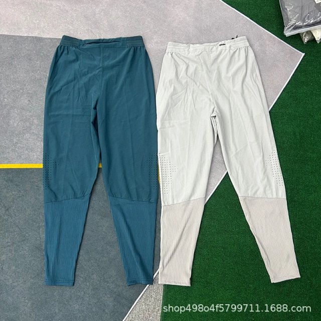 Nike Sweatpants: seller detail photo 6