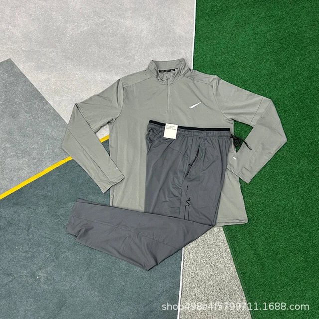 Nike Tracksuit: seller detail photo 10