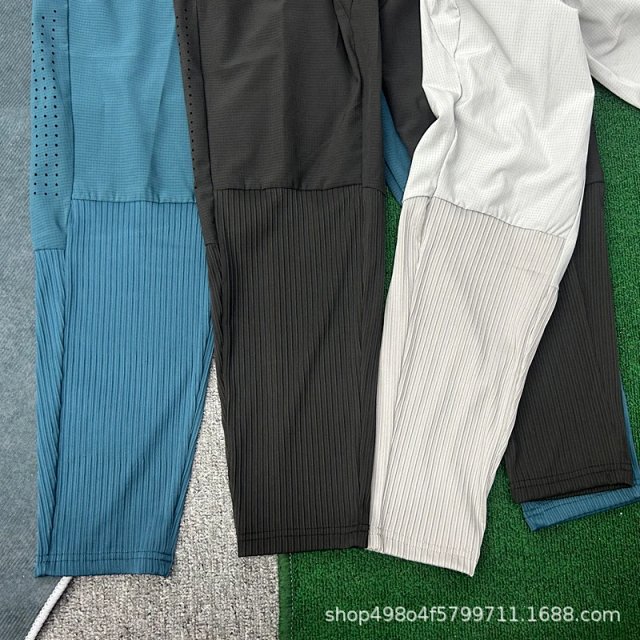 Nike Sweatpants: seller detail photo 11