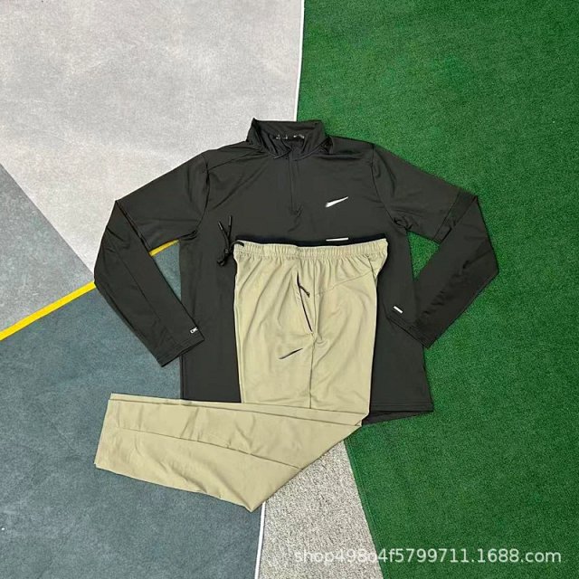 Nike Tracksuit: seller detail photo 13