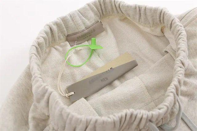 Essentials Set: seller detail photo 9