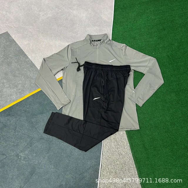 Nike Tracksuit: seller detail photo 8