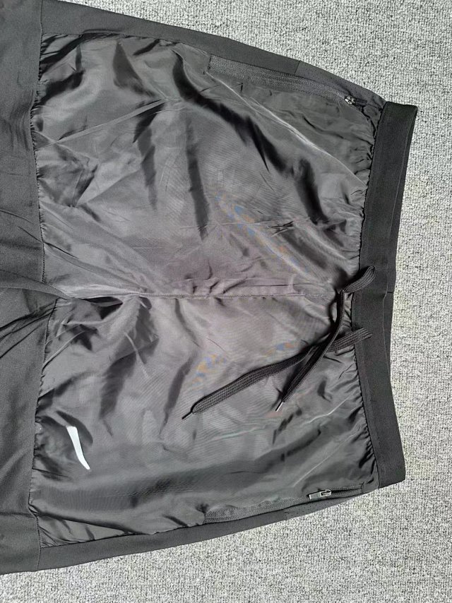 Nike Tracksuit: seller detail photo 2