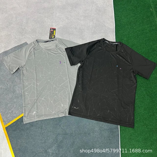Under Armour sports T-shirt: seller detail photo 14